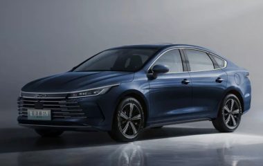 بي واي دي ستروير